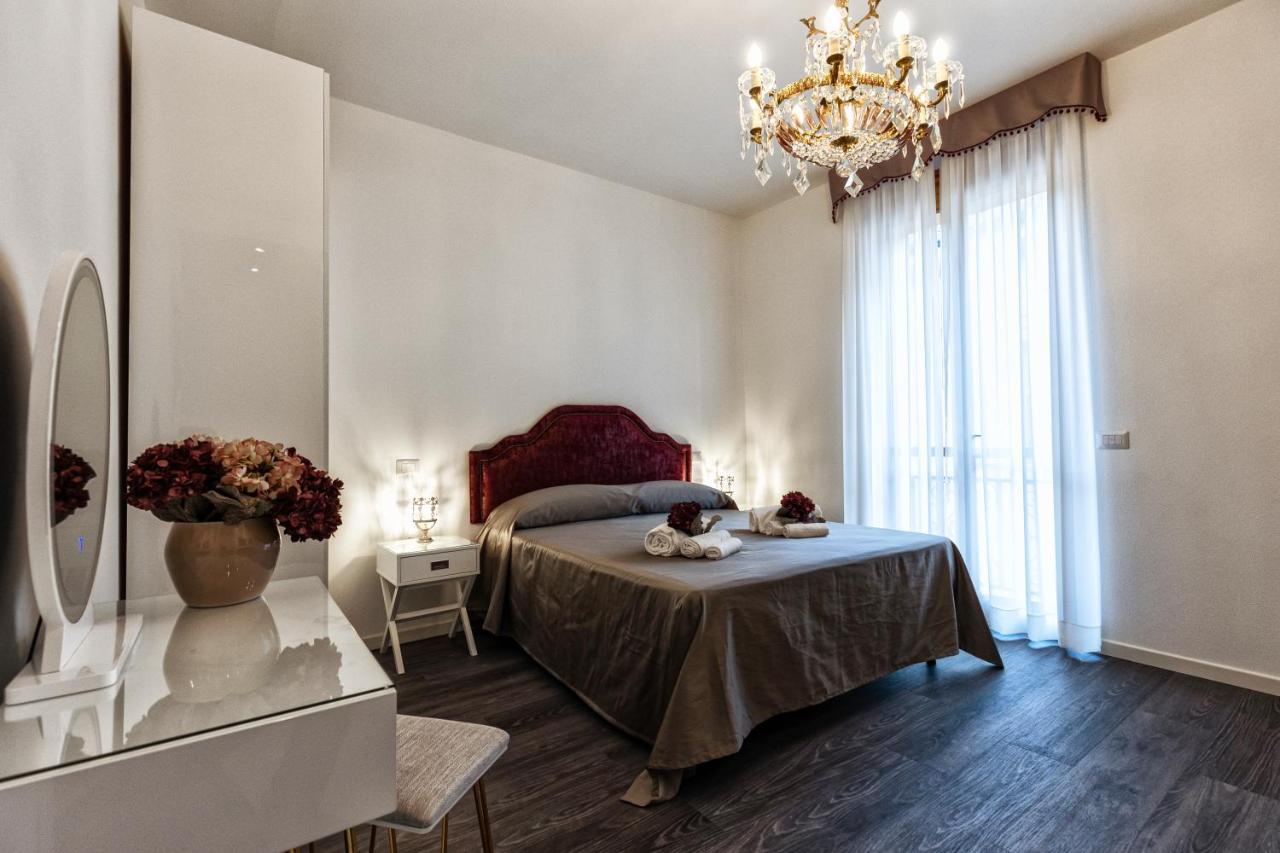Sinfonia 23 Hotel Ravenna Bagian luar foto