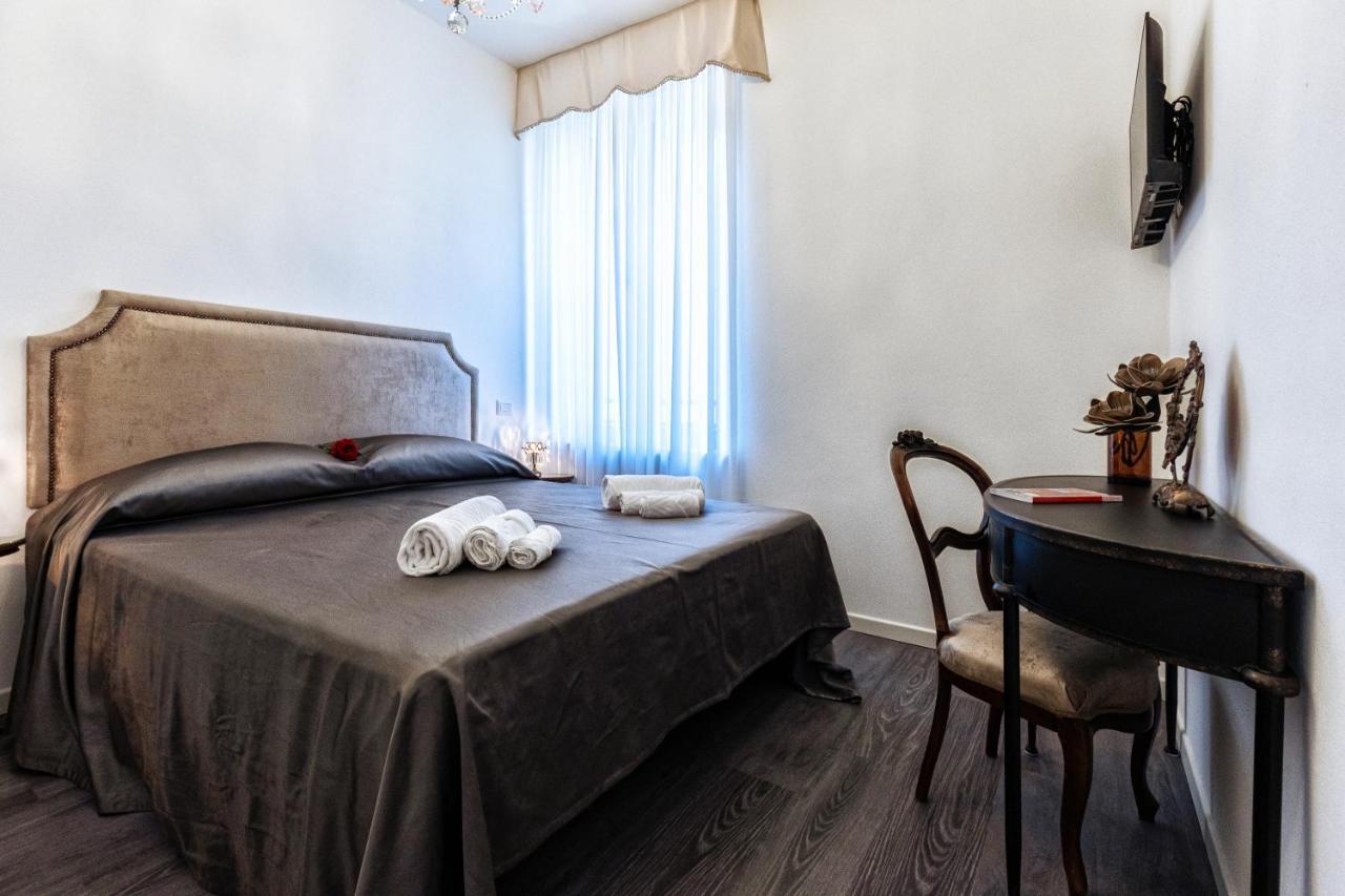 Sinfonia 23 Hotel Ravenna Bagian luar foto