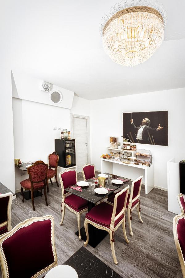 Sinfonia 23 Hotel Ravenna Bagian luar foto