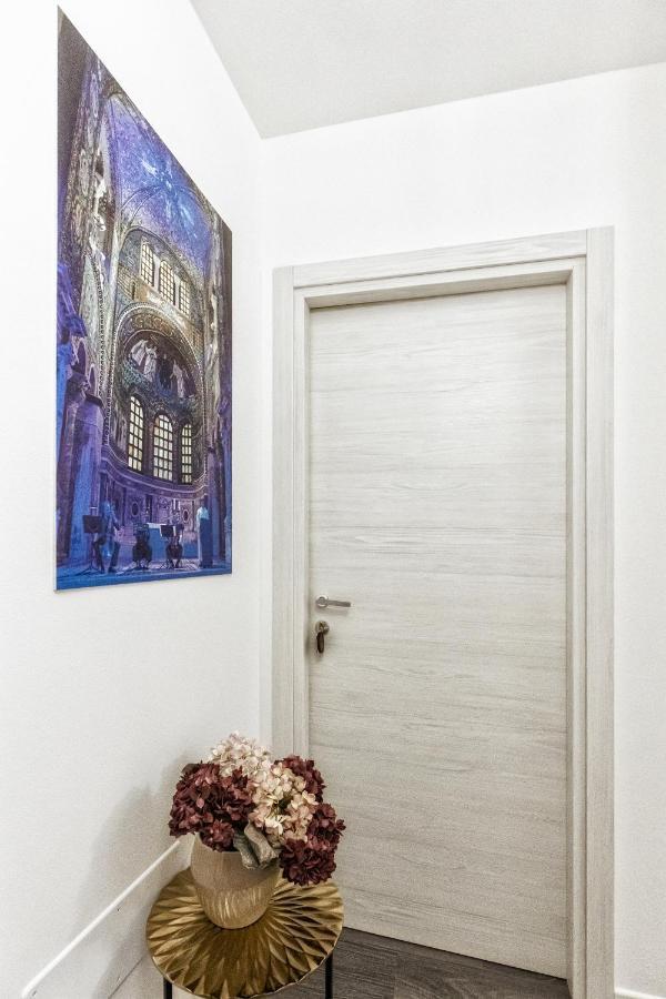 Sinfonia 23 Hotel Ravenna Bagian luar foto